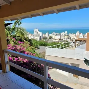 Alojamento de Acomodação e Pequeno-almoço Residencial Maria, Laguna